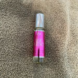 Alluring pheromone rollerball